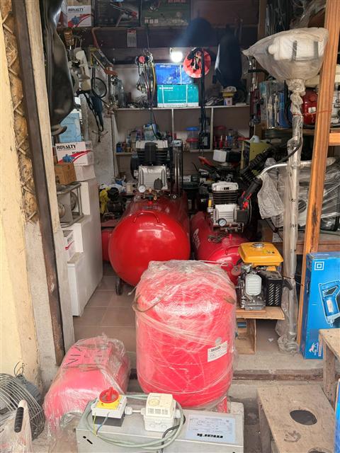 Réservoirs et équipements en boutique à Douala
